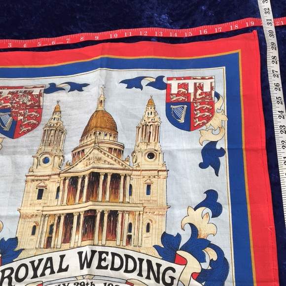Vintage Royal wedding memorabilia by Clive Mayor all cotton made in Britain - Picture 3 of 6